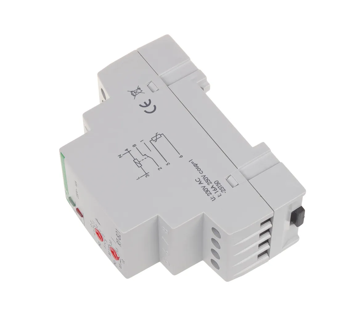 regulator-temperatury-rt-821-fandf