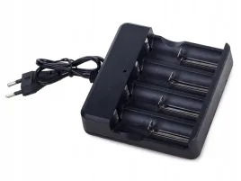 ladowarka-do-ogniw-akumulatorow-4x-18650-dioda-led