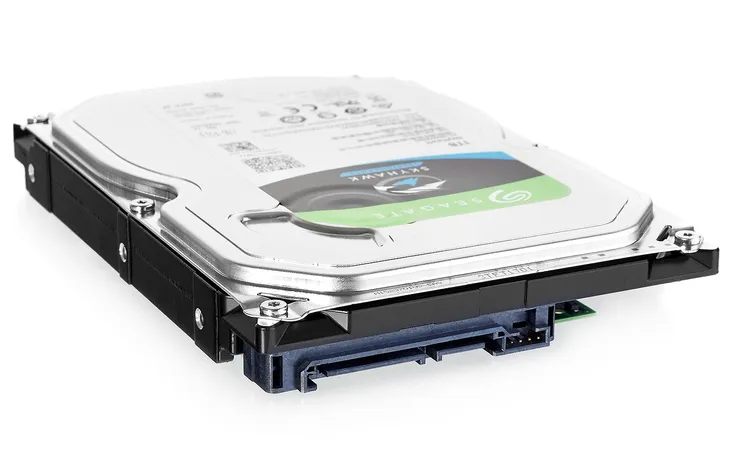 dysk-1tb-sata-iii-skyhawk-stan-nowy