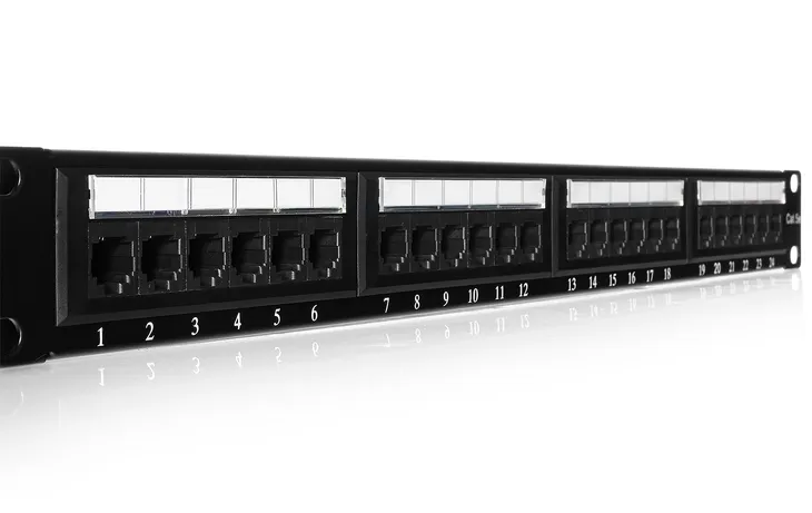 patch-panel-19-pp24-24-porty-utp5e-stan-nowy
