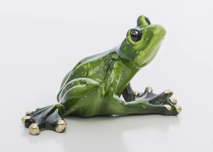figurka-zaba