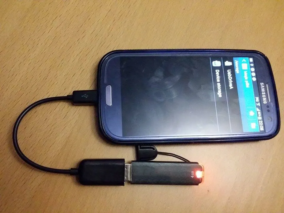 adapter-przejsciowka-otg-micro-usb-do-ladowania-danych-telefonu-tabletu
