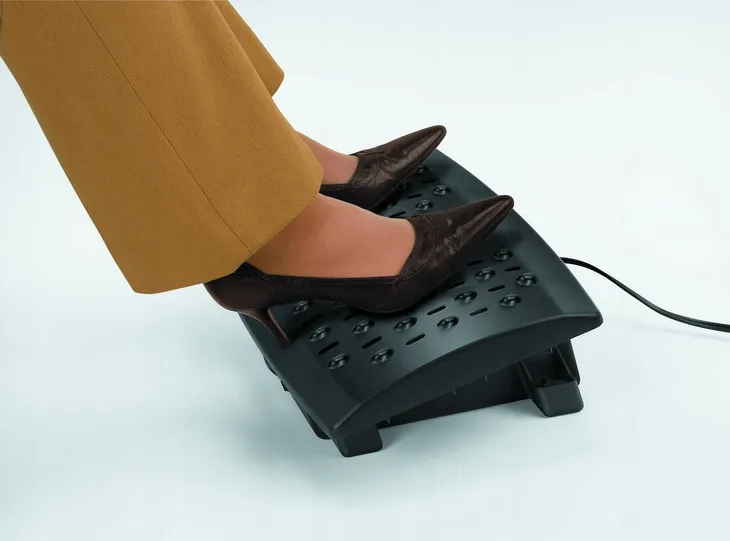 faceperes-ergonomiczny-podnozek-podgrzewany-stan-nowy