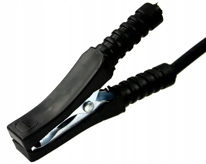prostownik-samochodowy-do-akumulatorow-12v-24v