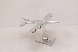 model-samolotu-aluminowy-model-samolot-pilot