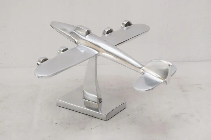 model-samolotu-aluminowy-model-samolot-pilot