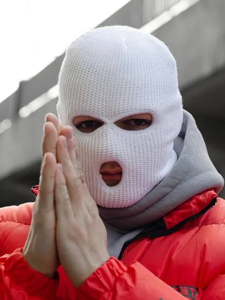 balaclava-biala-marka-inna