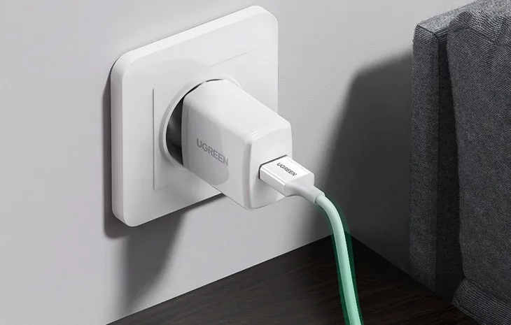 kabel-lightning-do-usb-ugreen-2-4a-us155-0-5m-bialy-zlacza-usb-apple-lightning