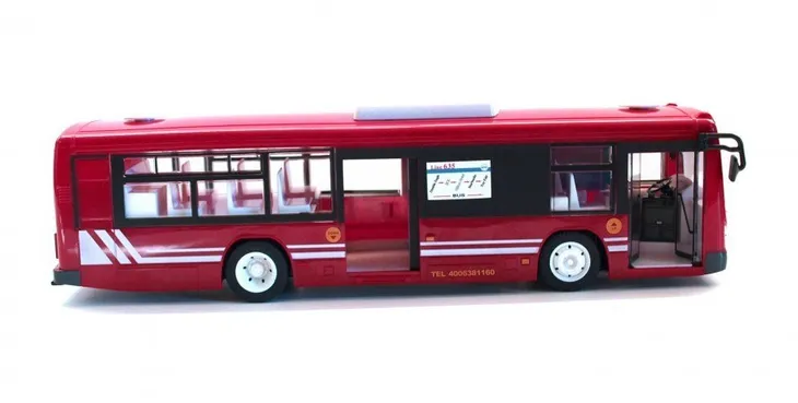 autobus-czerwony-plec-chlopcy-dziewczynki
