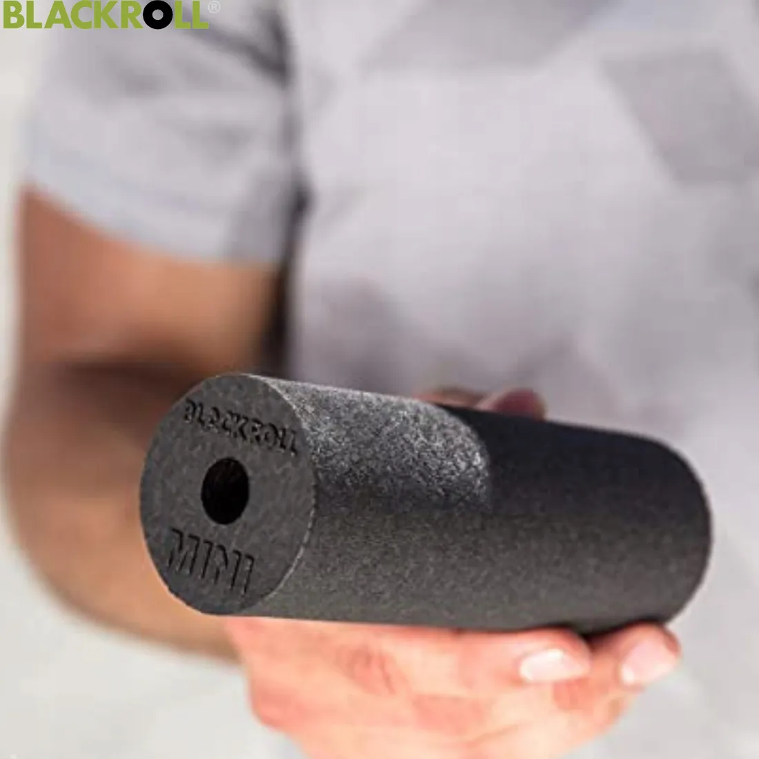 walek-do-masazu-gladki-blackroll-mini-15cm-roller