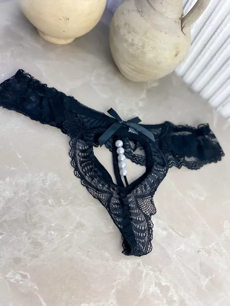 koronkowe-stringi-z-perelkami-plec-produkt-damski