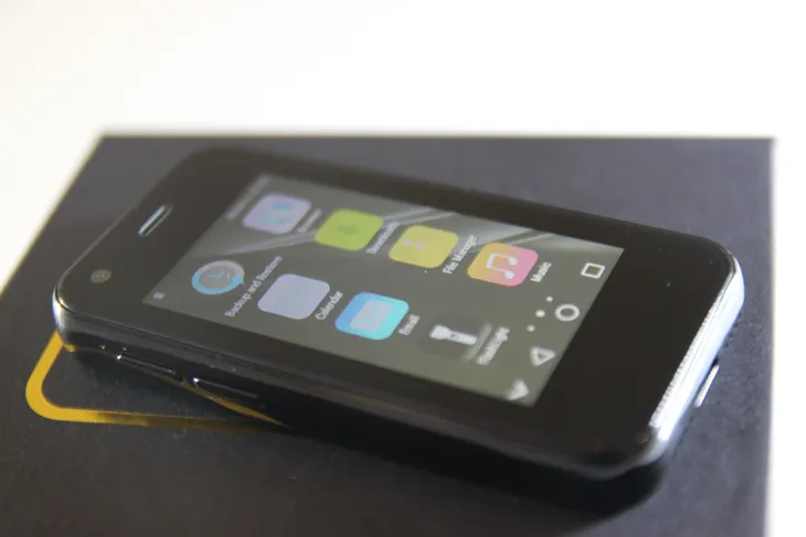 mini-telefon-smartfon-android-dual-sim-2-x-kamera-stan-nowy