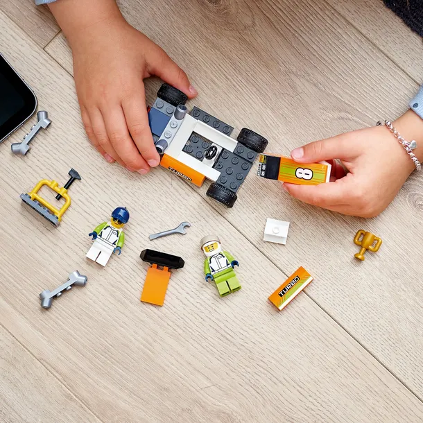 samochod-wyscigowy-marka-lego