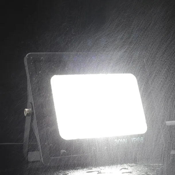 halogen-reflektor-naswietlacz-led-30w-stan-nowy