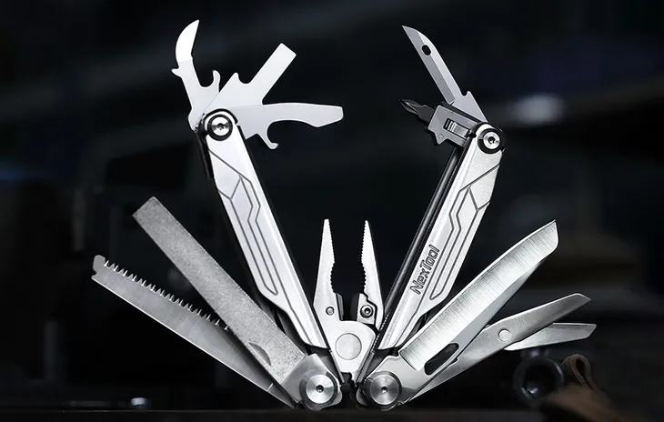 multitool-nextool-flagship-pro-z-wymiennym-ostrzem-stan-nowy