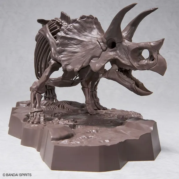 imaginary-skeleton-1-32-triceratops