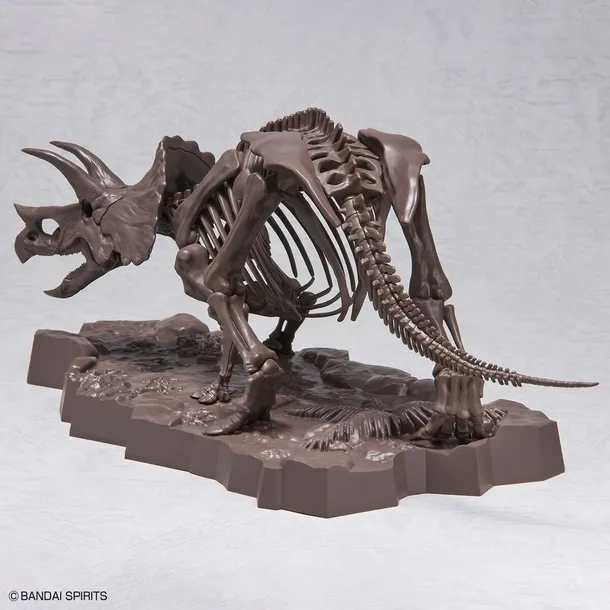 imaginary-skeleton-1-32-triceratops