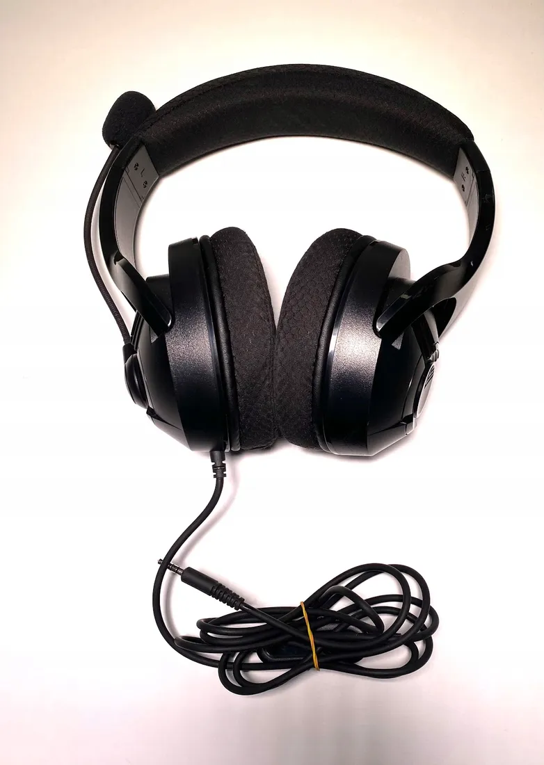 sluchawki-przewodowe-amazon-basic-headset-nauszne-stan-powystawowy