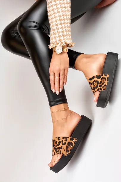 klapki-damskie-na-platformie-leopard-rozmiar-39