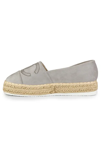 szare-espadryle-na-platformie-waga-z-opakowaniem-960-kg