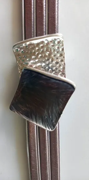 bransoleta-skorzana-boho-kolor-dominujacy-brazowy