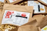 3x-orzechy-nerkowca-1kg-nerkowce-cale-produkt-nie-zawiera-antyzbrylaczy-barwnikow-cukru-drozdzy-glutenu-gmo-jajek-konserwantow-laktozy-nabialu-oleju-palmowego-pestek-pszenicy-soi-tluszczy-trans-utwardzanych-rodzaj-orzechy-nerkowca