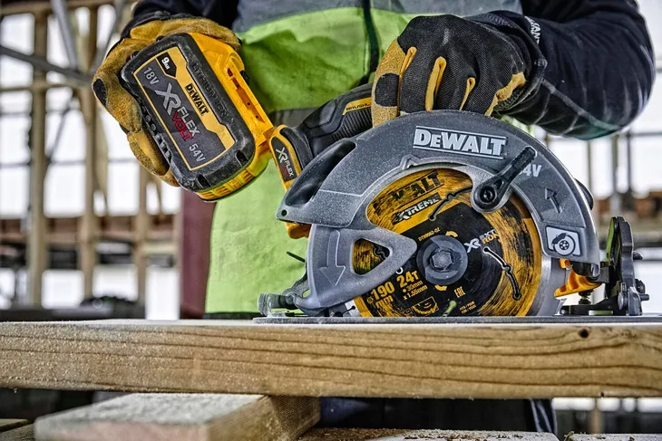 dewalt-flexvolt-pilarka-tarczowa-54v-flexvolt-bez-maksymalna-moc-2450-w