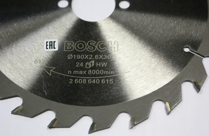 pila-tnaca-bosch-optiline-srednica-otworu-30mm