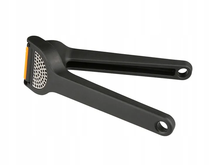 fiskars-praska-do-czosnku-functional-form-kolor-czarny