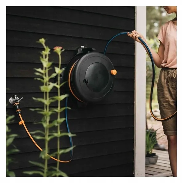 fiskars-beben-z-wezem-solid-l-1-2-30m-waterwheel-fs1057237-kod-producenta-1057237