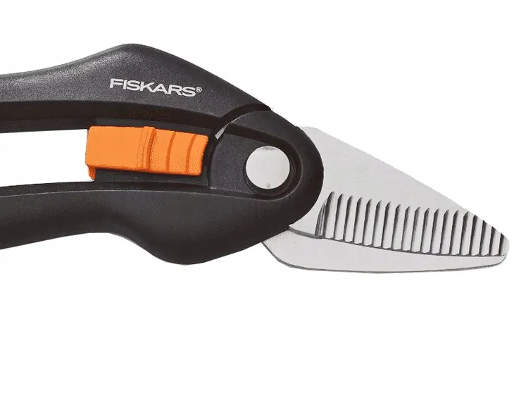 fiskars-nozyce-do-kartonu-drutu-pcv-blachy-1000571-stan-nowy-dlugosc-narzedzia-20-8-cm
