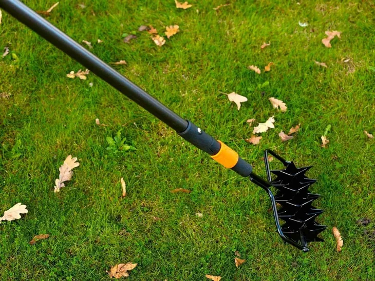 fiskars-aerator-obrotowy-quikfit-marka-fiskars