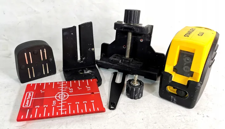 laser-krzyzowy-stanley-fatmax-clli-10-m-dlugosc-10-cm