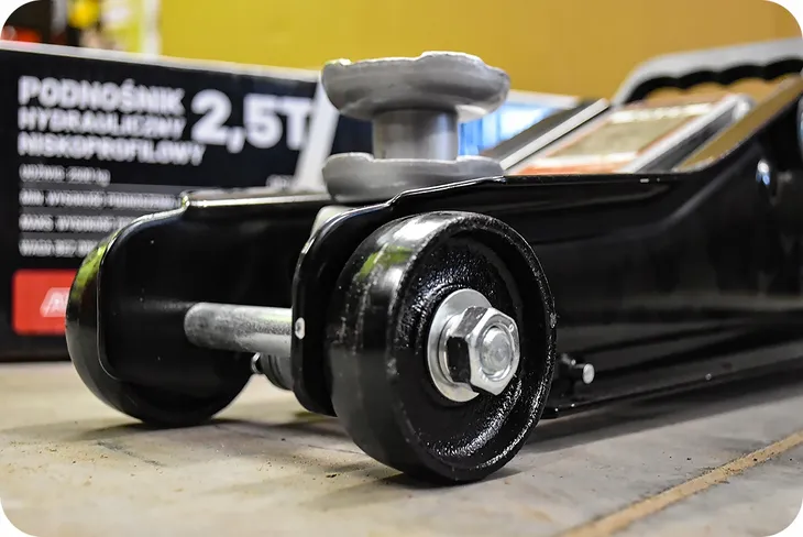 awtools-dzwignik-zaba-25t-niski