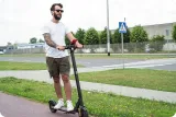 uchwyt-na-smartfon-na-rower-waga-z-opakowaniem-0-3-kg-stan-nowy