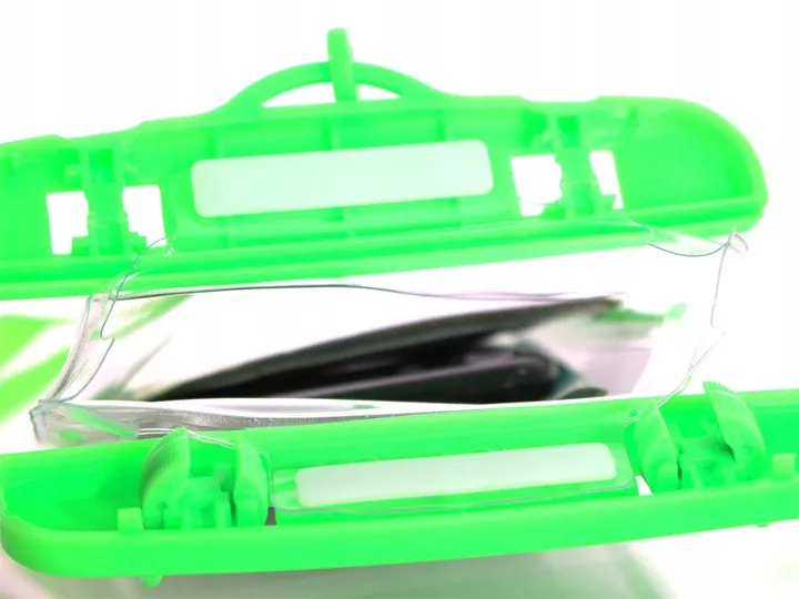 fluorestencyjne-etui-na-smartfon