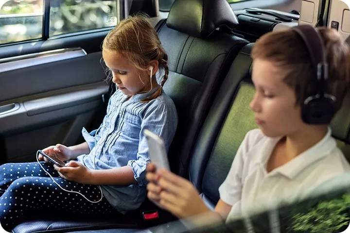 ladowarka-do-auta-quick-charge-dlugosc-przewodu-1-m