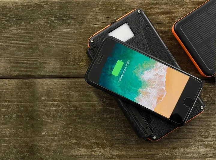 power-bank-solarny-stan-nowy
