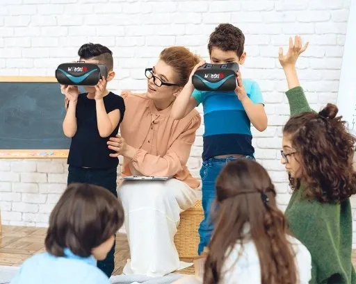gogle-vr-z-pilotem