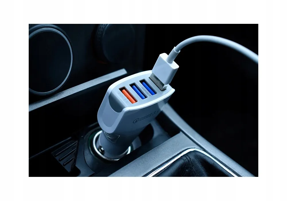 ladowarka-samochodowa-7-amper-4xusb-stan-nowy