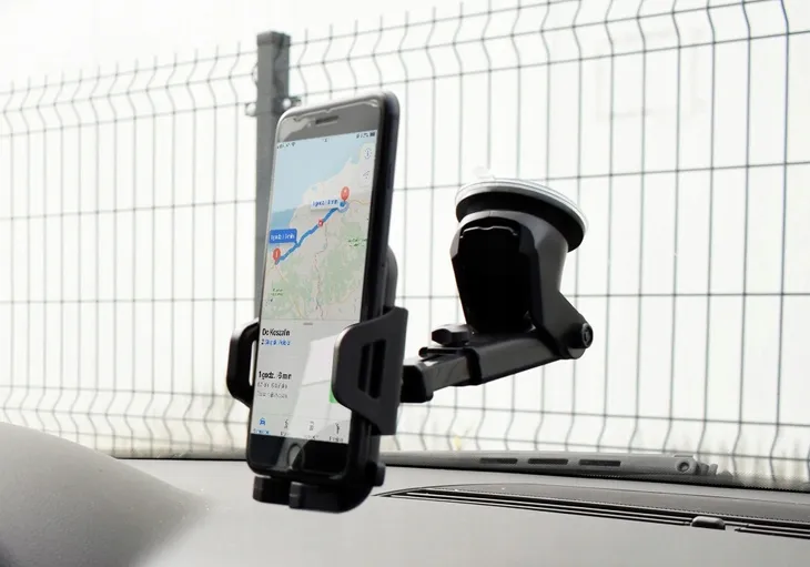 uchwyt-samochodowy-do-samsung-galaxy-note-9-kolor-czarny