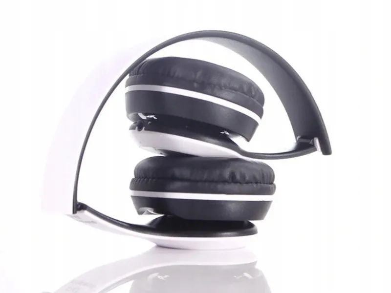 prezent-pod-choinke-gamepad-bluetooth-fun