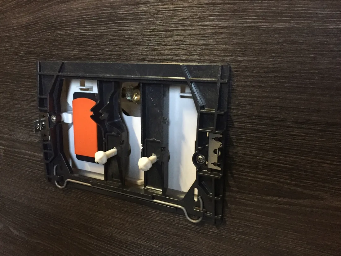 kostkarka-do-geberit-up320-sigma-wc-tabletki-clean