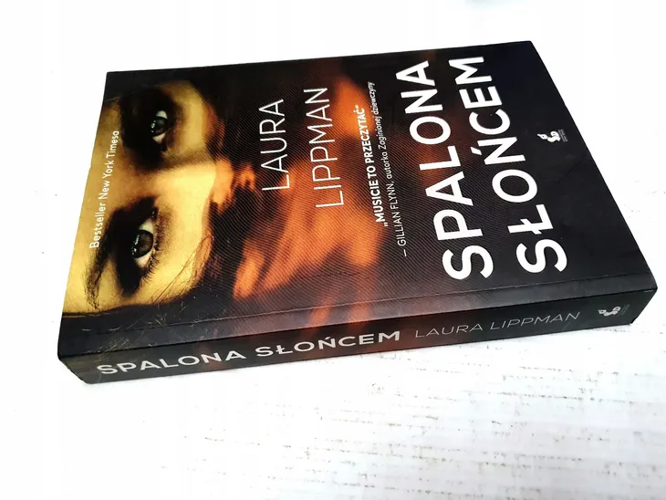 spalona-sloncem-lippman