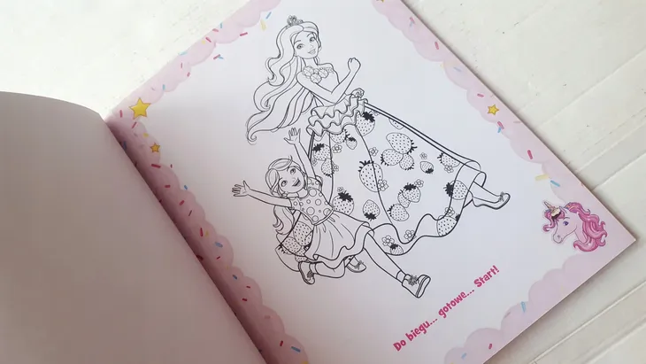 barbie-dreamtopia-maluj-farbami-stan-nowy