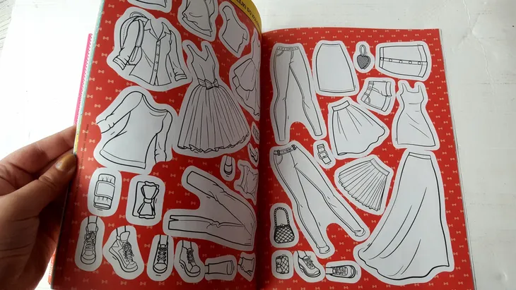 zestaw-kolorowanek-barbie-stan-nowy