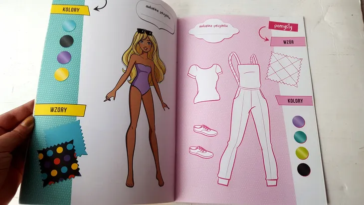 zestaw-kolorowanek-barbie-tytul-nowy