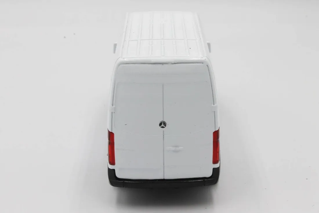 model-metalowy-mercedes-benz-sprinter-panel-van