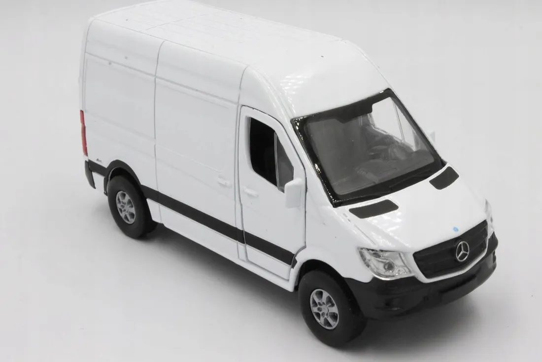 model-metalowy-mercedes-benz-sprinter-panel-van-stan-nowy