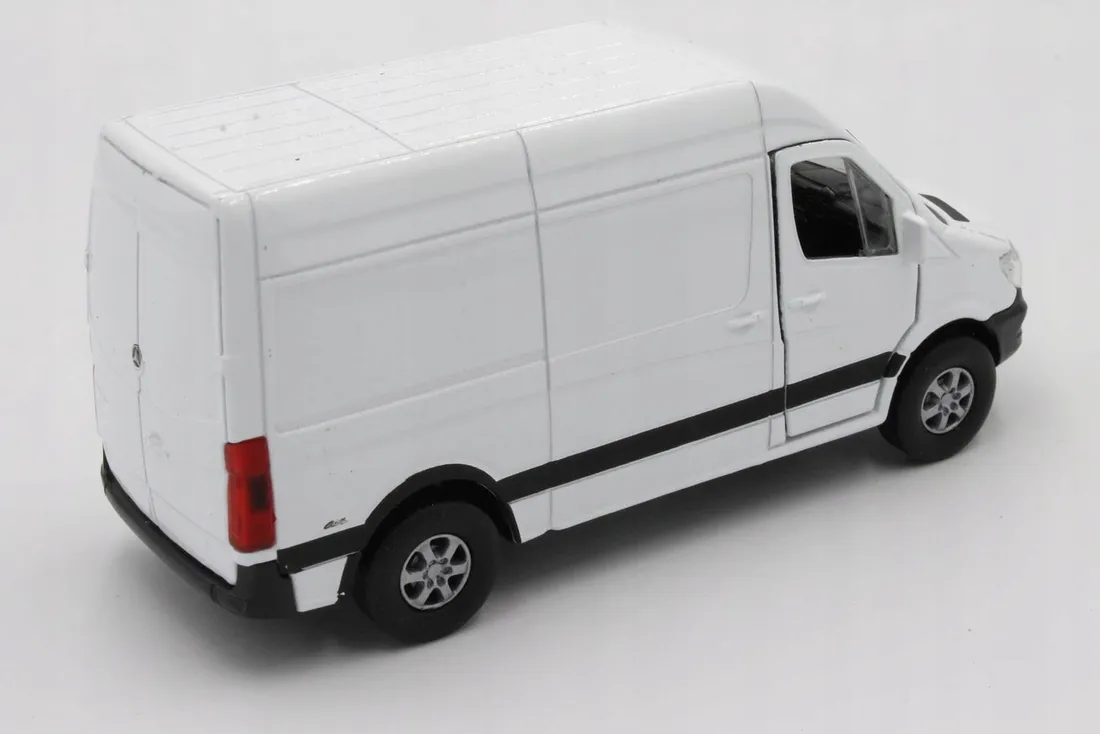 model-metalowy-mercedes-benz-sprinter-panel-van-stan-nowy